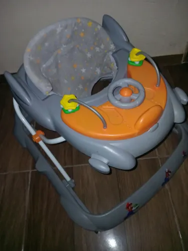 Andador infantil galzerano otimo estado entrego apenas em itapetininga-sp entrega gratuita
