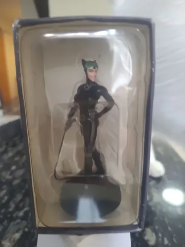 Mulher gato - boneco Eaglemoss