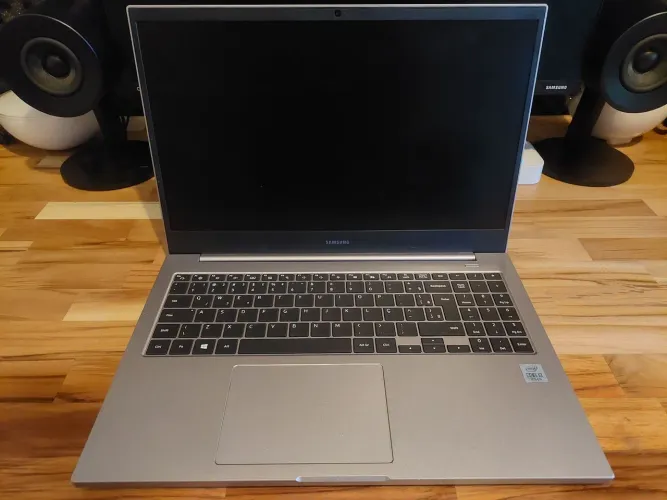 Notebook Samsung Book E30 Intel Core i3 10°| 4GB RAM | HD 1TB | Tela 15, 6" Full HD