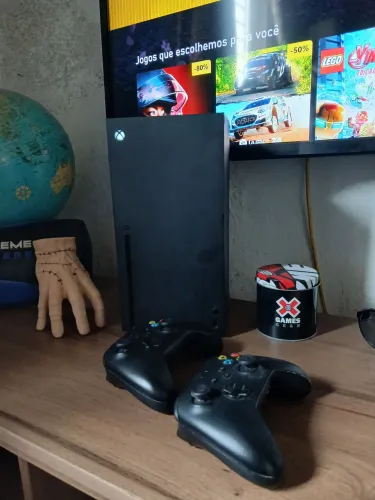 Console Xbox series X de1tera com dois controles