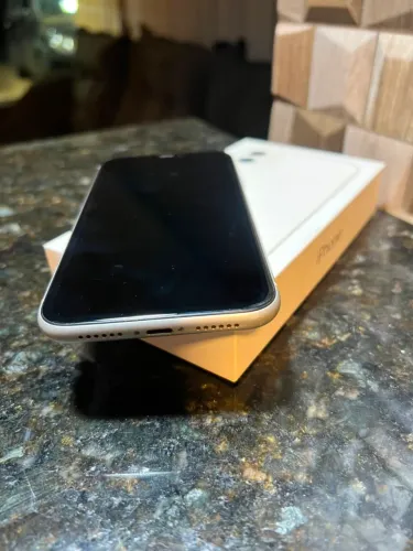 iPhone 11- 128GB- Todo Original