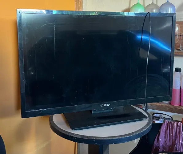 TV para consertar ou tirar peças