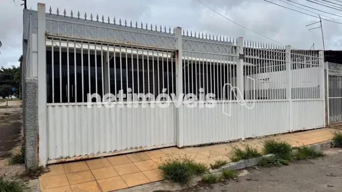 Oportunidade no Gama: casa ampla na Quadra 37 do Setor Leste