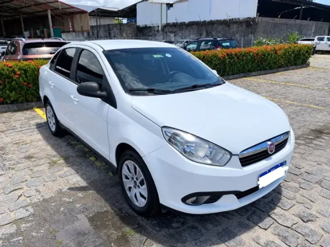 Fiat Grand Siena Tetrafuel 1.4 EVO F. Flex 8V 2016