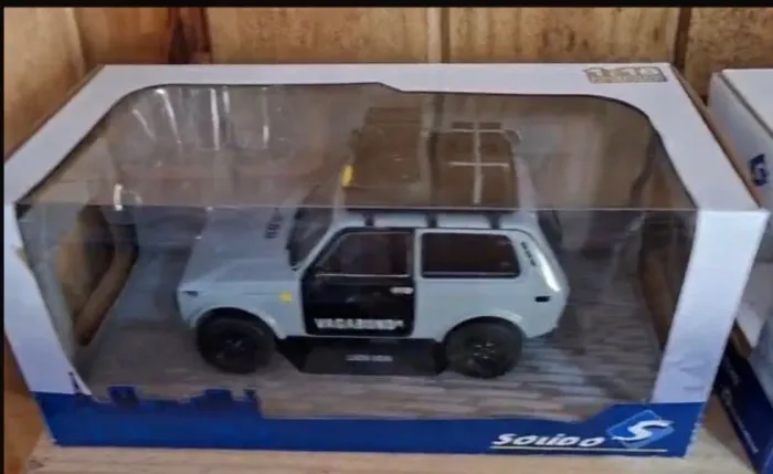 Mini 1:18 sólido