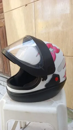 Capacete tamanho 56