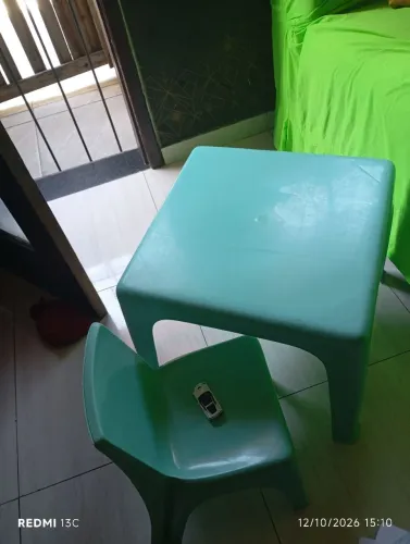 Mesinha de criança