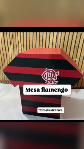 Mesa festa formato camisa Flamengo