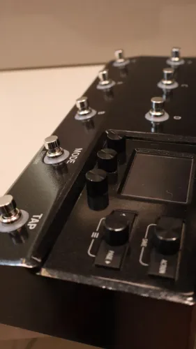 Line 6 HX Stomp XL excelente estado