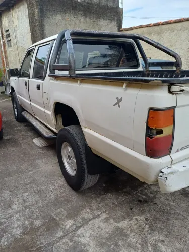 Mitsubishi L200 GL 2.5 4X4 CD Diesel 2002