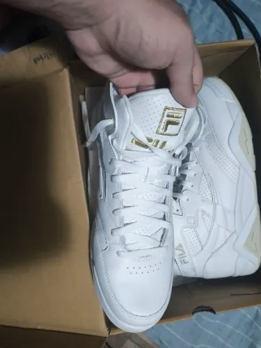 Tênis Fila M-Squad Branco e Dourado Tam 44