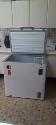 Freezer horizontal midea 200 litros em ótimo estado 220 volts