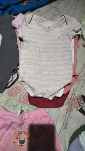 Lote bebê menina G