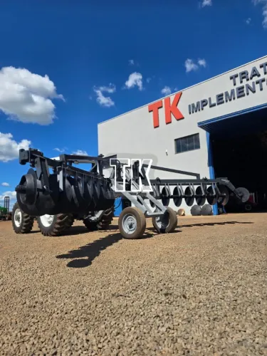 cod. 1401 TERRACEADOR DE 16 DISCOS BALDAN - Tk Tratores Nova Andradina-MS