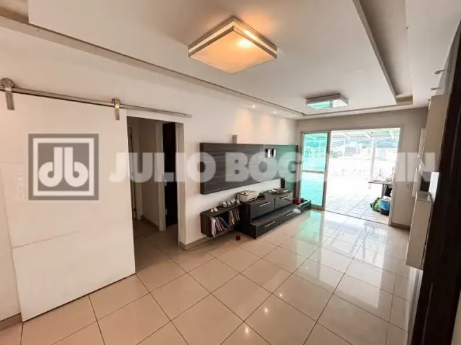 Condomínio Villa Carioca, apartamento Garden, 2 quartos sendo 1 suíte, área externa ampla,