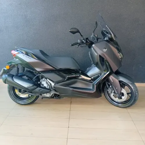 YAMAHA XMAX 300 CONNECTED 2026 NA GARANTIA 