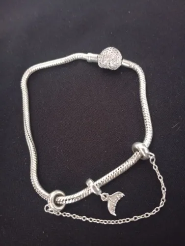 Vende-se pulseira Pandora