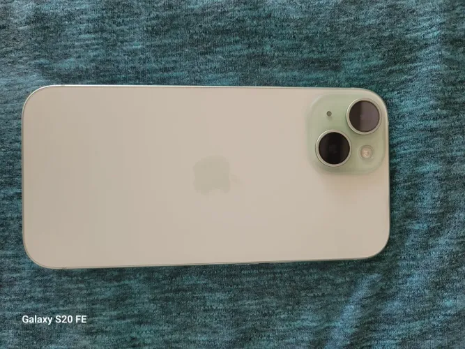 Iphone 15 256 novo demais