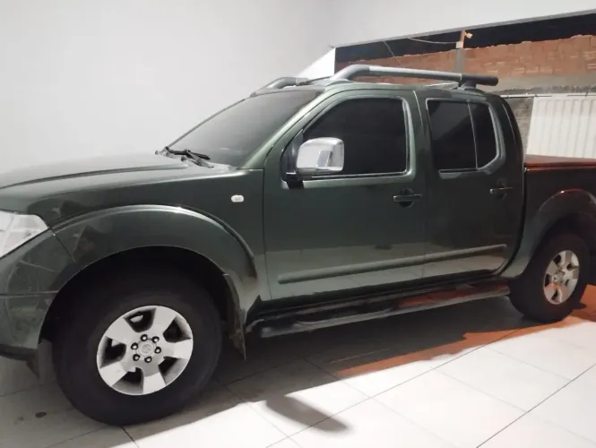 Nissan Frontier LE CD 4X4 2.5 TB Diesel Aut. 2010