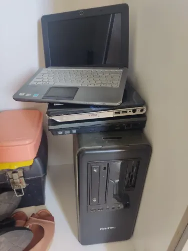 Lote 3 Notebooks e 1 Desktop (Com defeito)