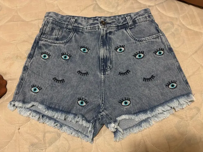 SHORT JEANS Olho Grego N42 (NOVO)