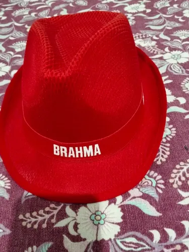 Chapéu Brahma vermelho 