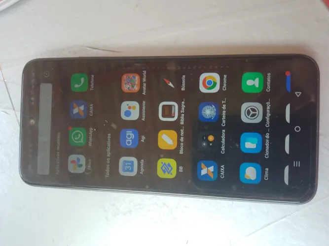 Vendo um celular semi novo