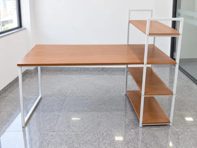 Escrivaninha estilo industrial