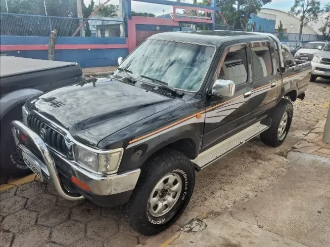 Toyota Hilux CD SRV 4X4 3.0 8V 116cv TB Diesel 2003