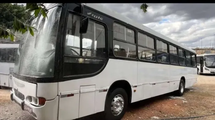 ONIBUS VIALE ANO 2005 NOVO DE TUDO!!!