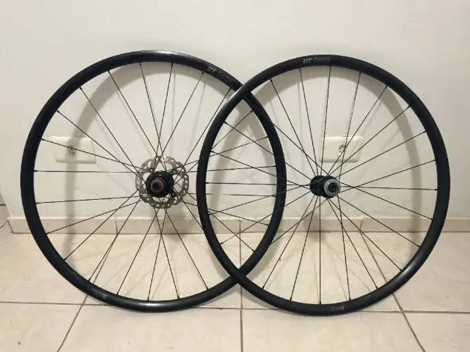 Rodas DT-Swiss 470 com freehub Sram XDR