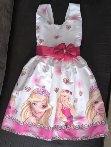 Vestido de festa Barbie luxo. Tamanho 4/5
