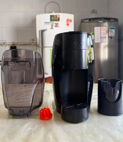 3 Corações TRES Cafeteira Espresso e Multibebida LOV Preta - 220V