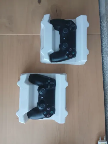 VENDO PAR DE CONTROLE PS4 DUALSHOCK ESTADO DE NOVO