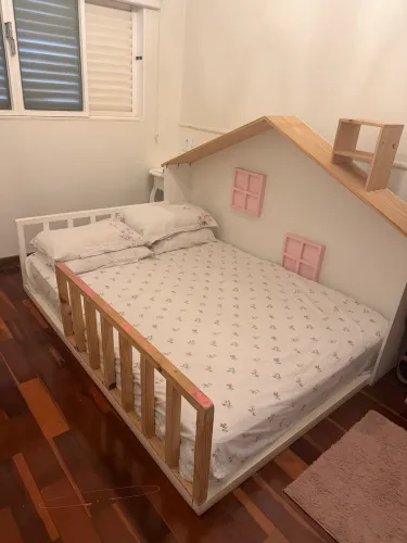 Cama montessoriana infantil casal