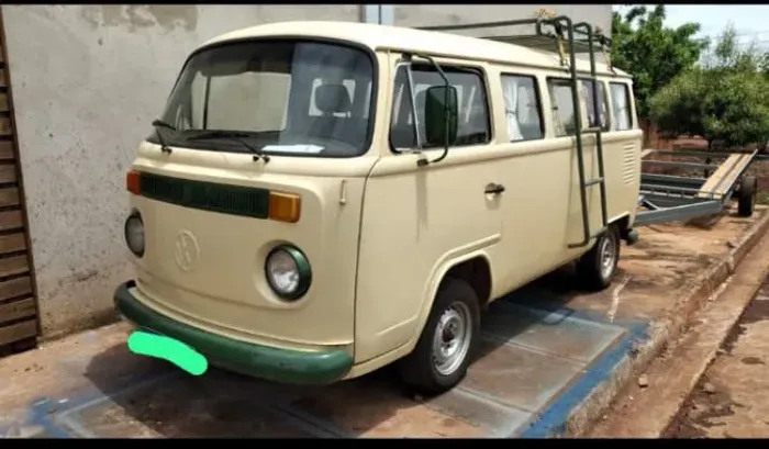 Volkswagen Kombi Standard/ Luxo/ Serie Prata 1995