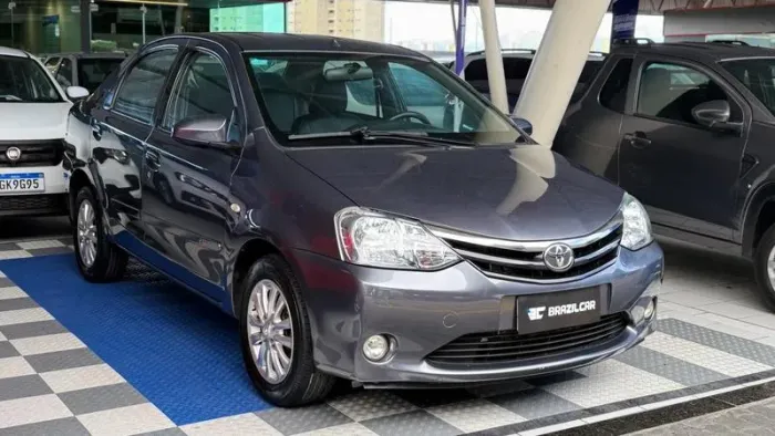 Toyota Etios 1.3 Flex 16V 5P Mec. 2014