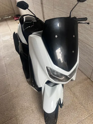 Vendo nmax 2021 22 aceito proposta