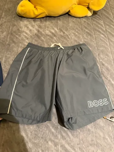 SHORT ORIGINAL HUGO BOSS CINZA TAMANHO P
