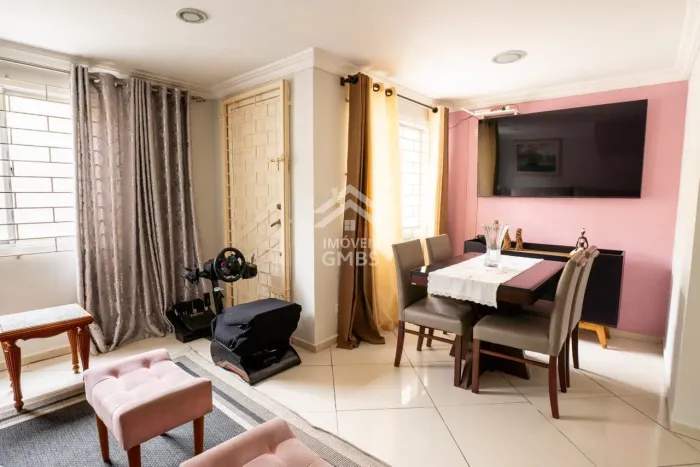Triplex em condomínio fechado à venda no Uberaba  Curitiba/PR | 84m² privativos