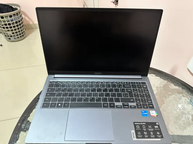 Samsung Galaxy Book4