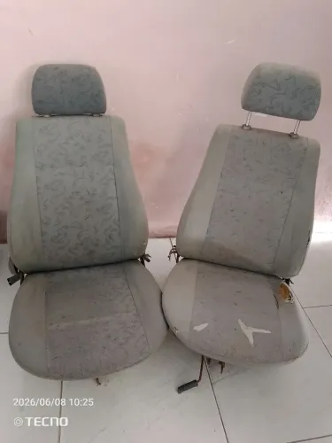 Vendo esses bancos de gol por 100 reais