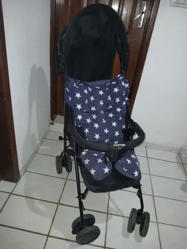 Carrinho guarda chuva de bebê 