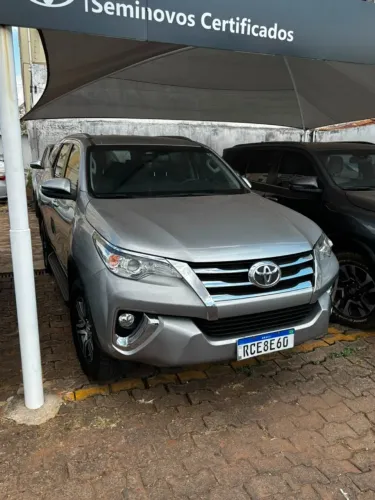 Toyota Hilux SW4 SRV 4X2 2.7 Flex 16V Aut. 2020