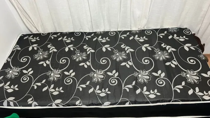 Vendo Sofá + Cama Box Solteiro