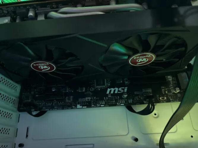 Placa de vídeo RX 5700 XT