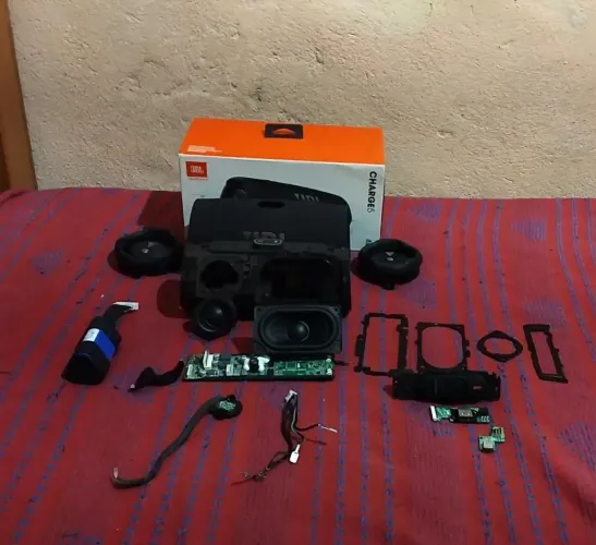 JBL CHARGE 5 (Peças)
