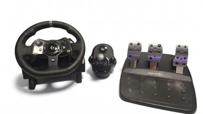 Volante + cambio logitech G920