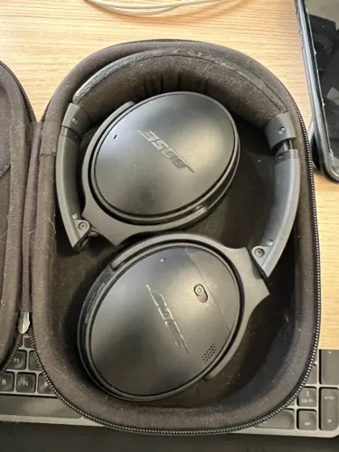 Bose QuietComfort 35 QC35 com estojo - funcionando, com desgaste