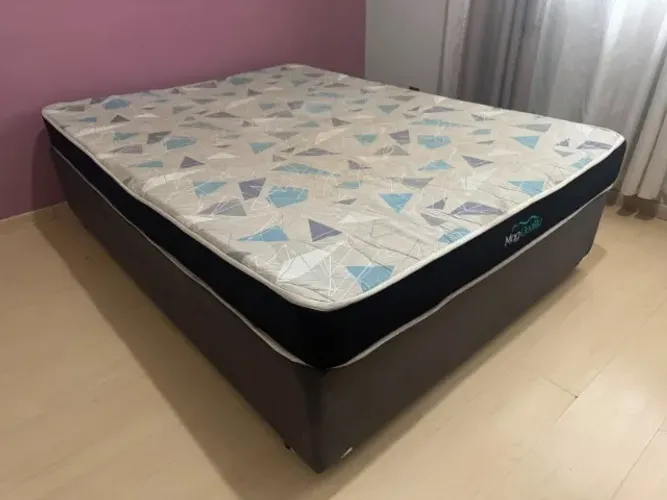 Cama Box Casal - Ótimo Estado